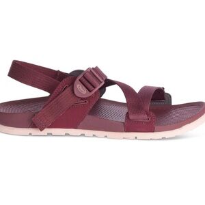 Chaco women’s lowdown maroon red strappy sandals shoes size 9